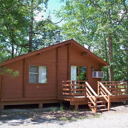 Chesapeake Bay Rv Resort Thousand Trails - Campground Gloucester Exterior photo